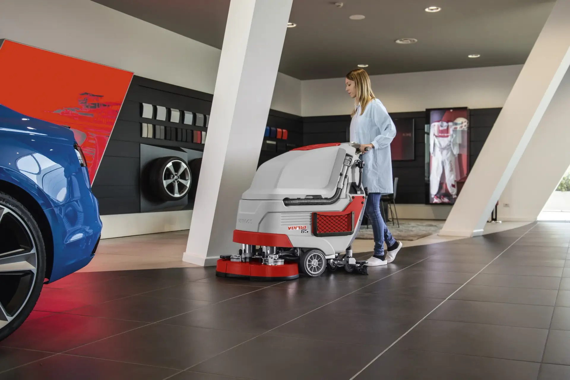 1617690902169-comac-versa-lavasciuga-pavimenti-automotive